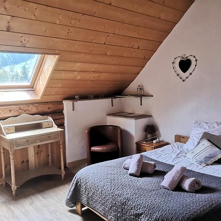 Auberge Des Deux Moucherolles Corrençon-en-Vercors Eksteriør billede