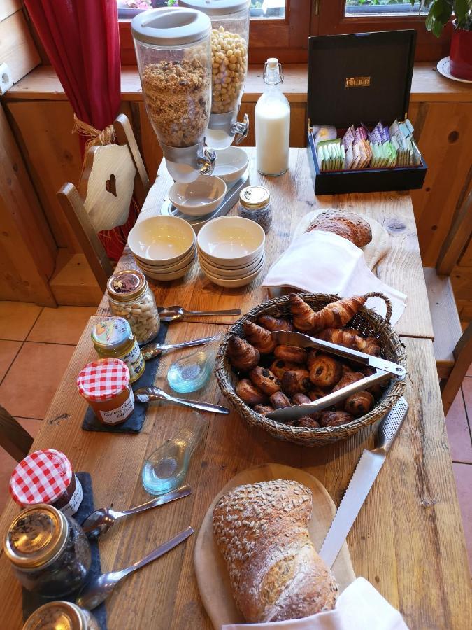 Auberge Des Deux Moucherolles Corrençon-en-Vercors Eksteriør billede