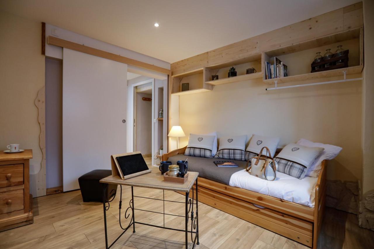 Auberge Des Deux Moucherolles Corrençon-en-Vercors Eksteriør billede