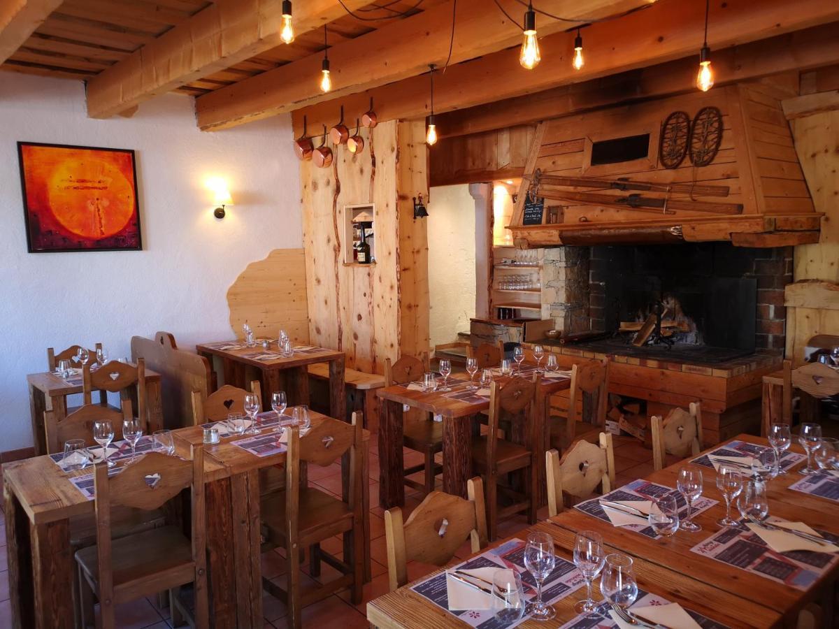 Auberge Des Deux Moucherolles Corrençon-en-Vercors Eksteriør billede